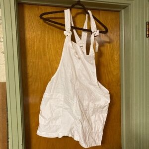 Aerie White Cotton Pocketed Short Overalls Size Medium